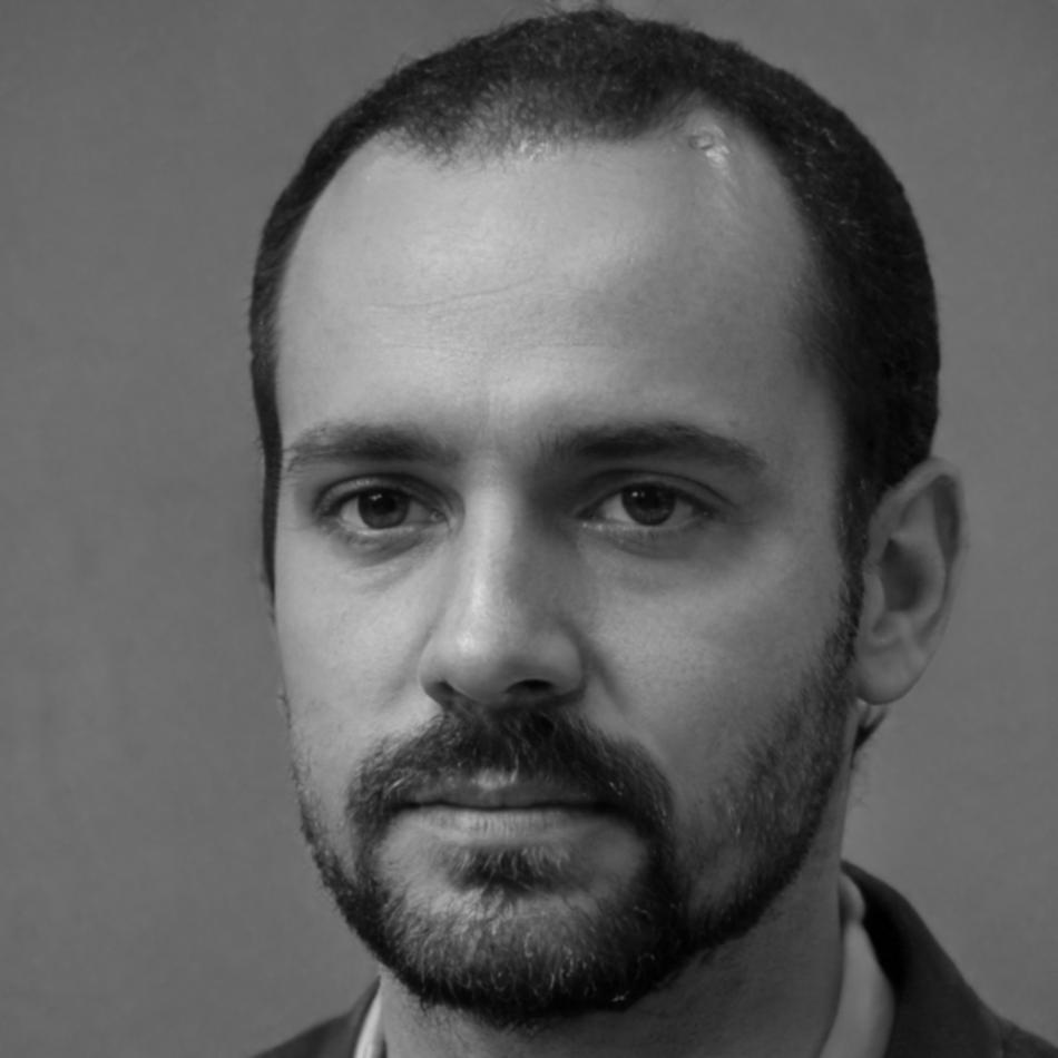 Засновник Fruvanto Dolmosis